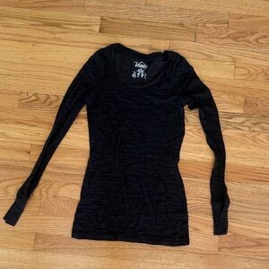Vanity Women's Black Long Sleeve Scoop Neck Top